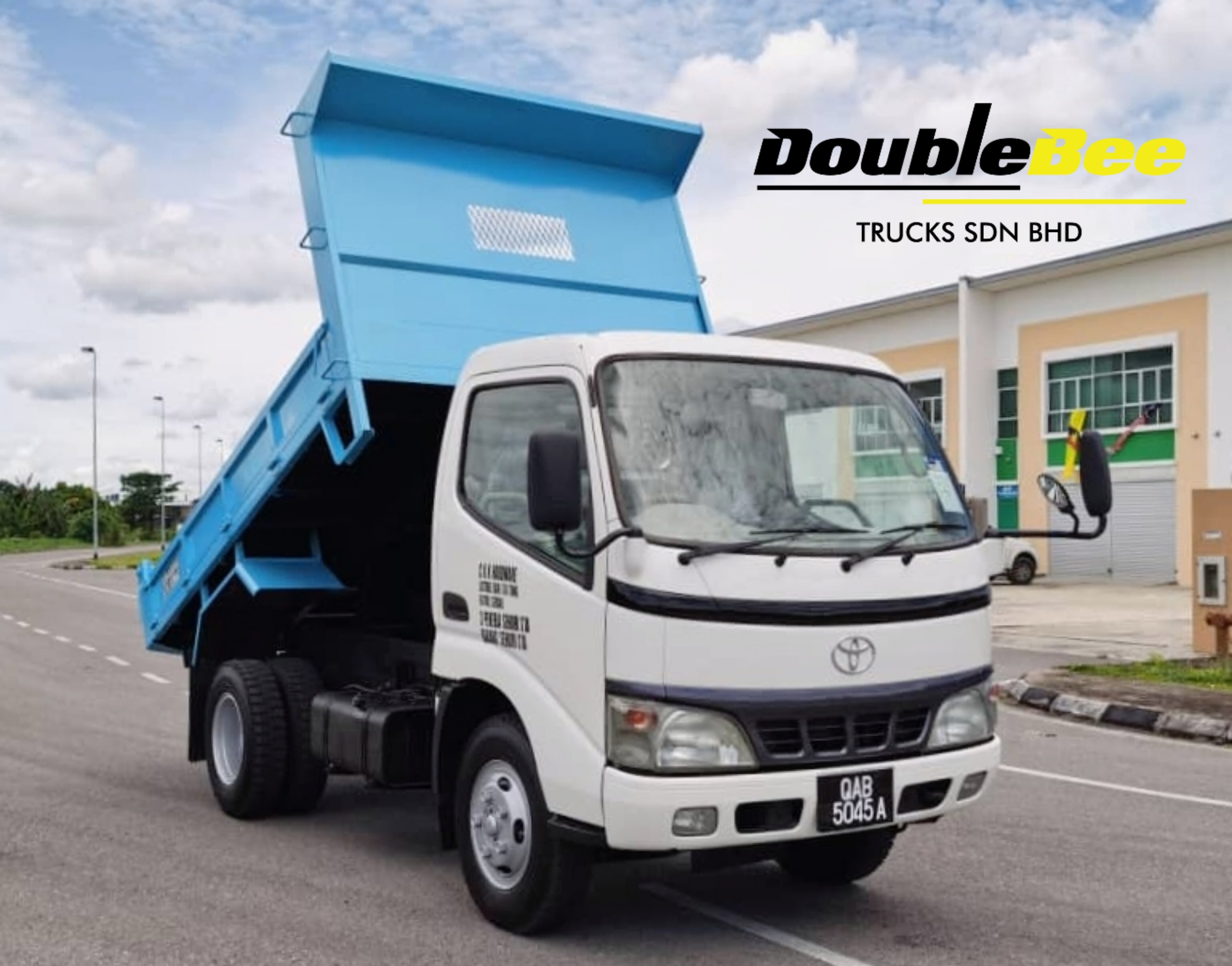 DB : Hino XZU 301 Tipper Dumper