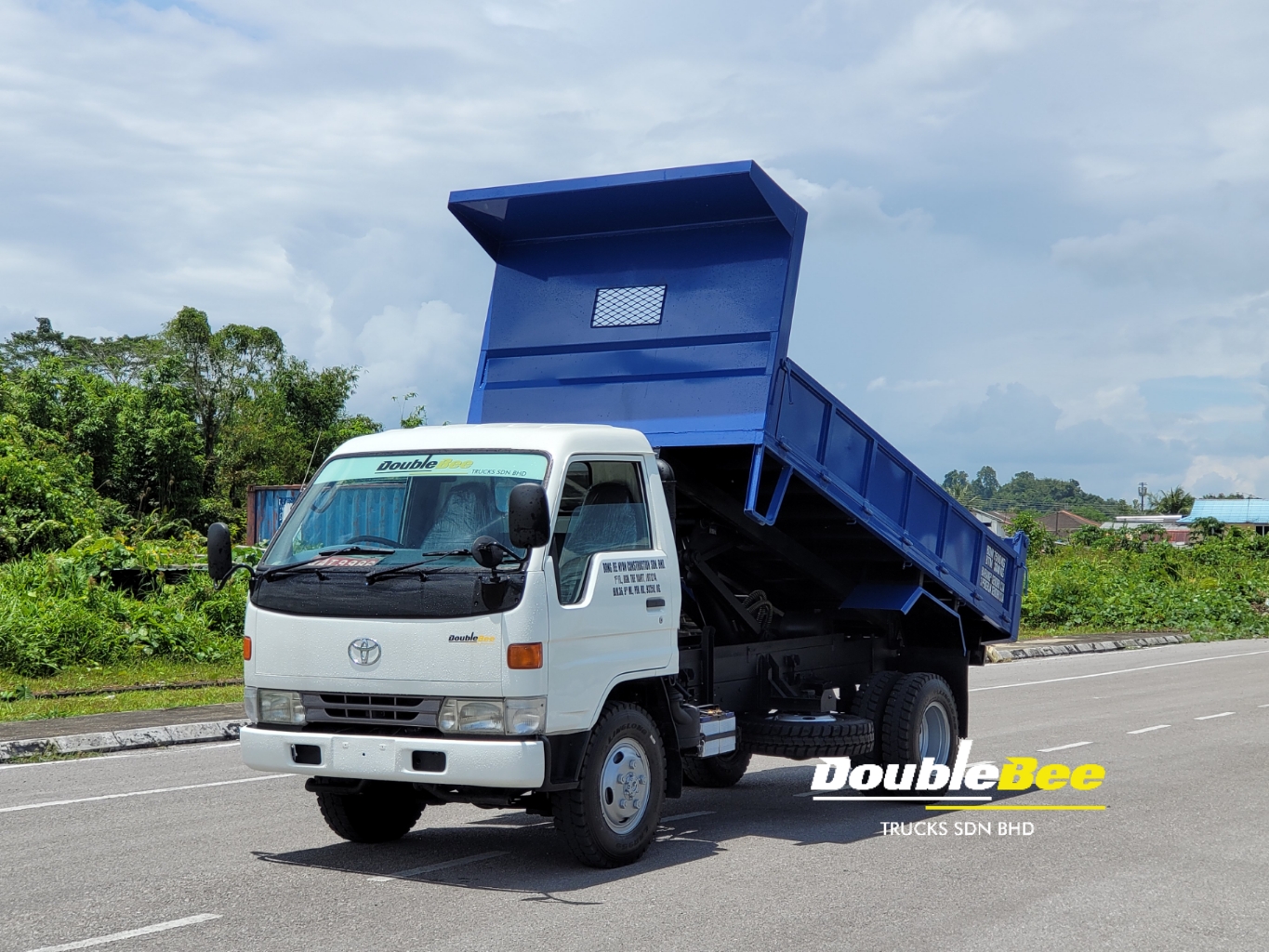 DB : Toyota BU172 4x4 Tipper Dumper