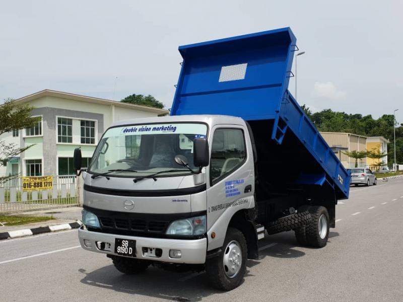 DB : Hino XZU 382 4x4 Tipper Dumper